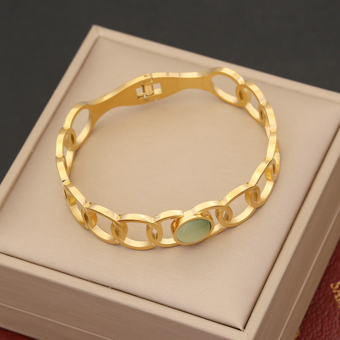 Wholesale Vintage Cat Eye Hand Style Stacked Stainless Steel Bracelet
