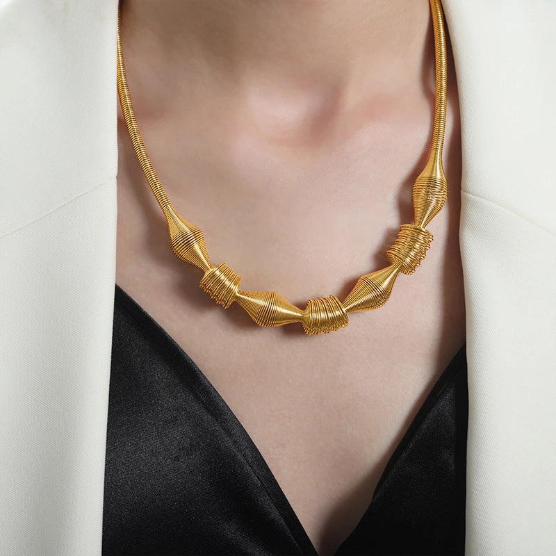 Wholesale Vintage Copper Spring Necklaces and Collarbone Chains