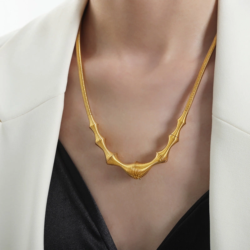 Wholesale Vintage Copper Spring Necklaces and Collarbone Chains