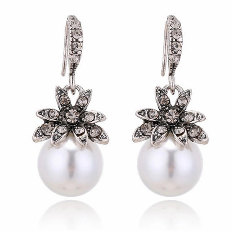Wholesale Vintage Creative Pearl Sunflower Diamond Earrings