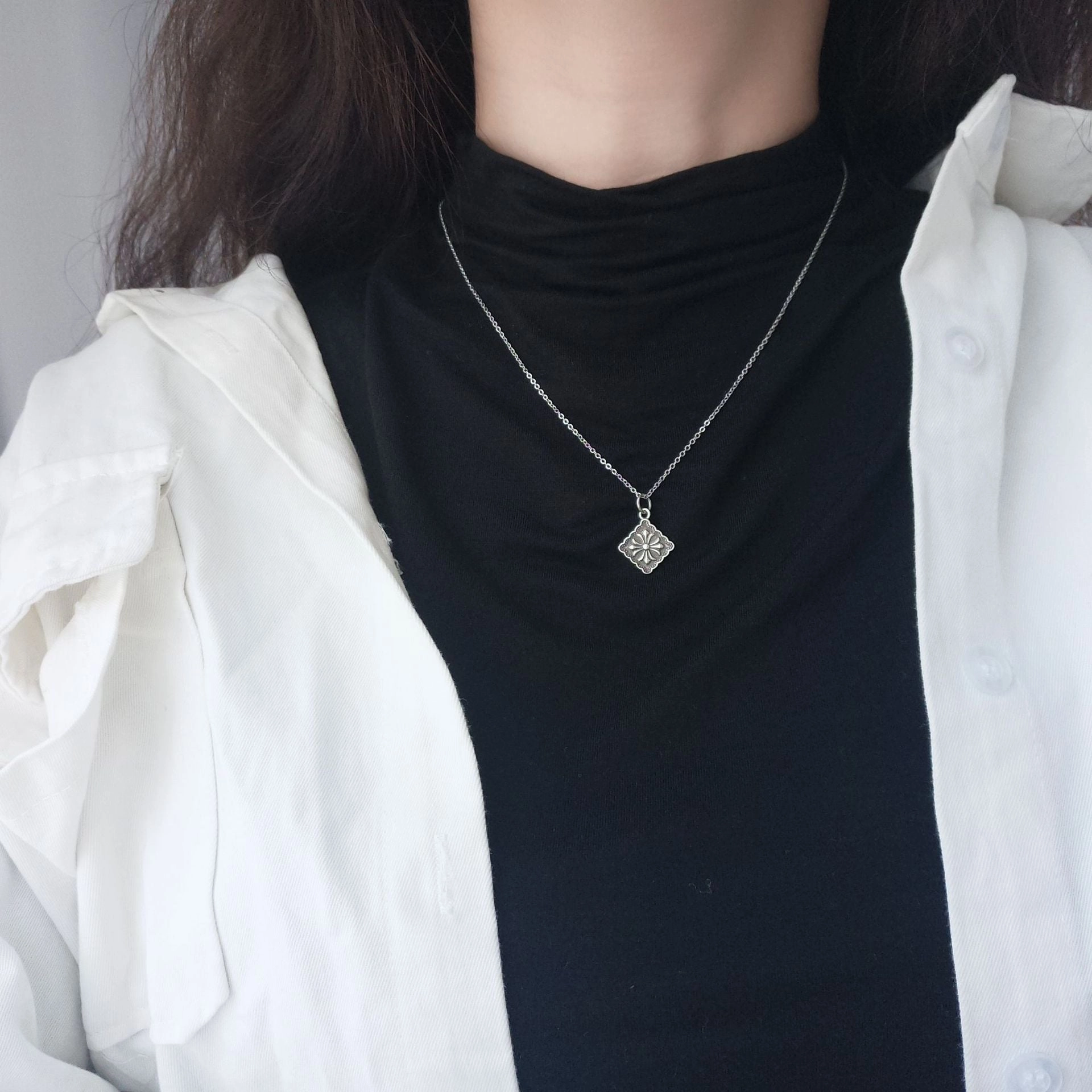 Wholesale Vintage Cross Square 925 Sterling Silver Clavicle Necklace