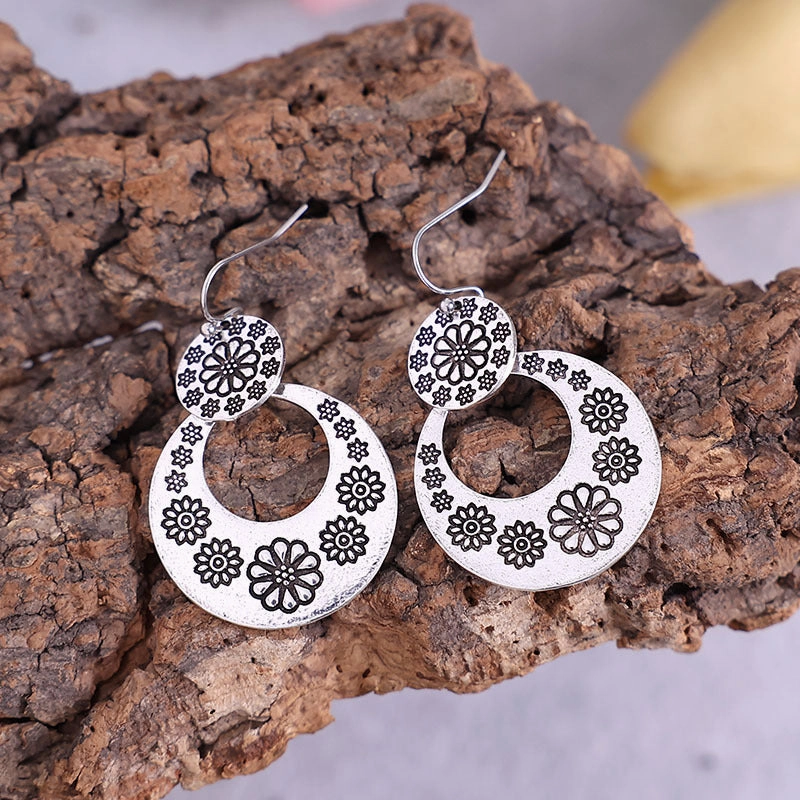 Wholesale Vintage Cutout Moon ALlloy Earrings