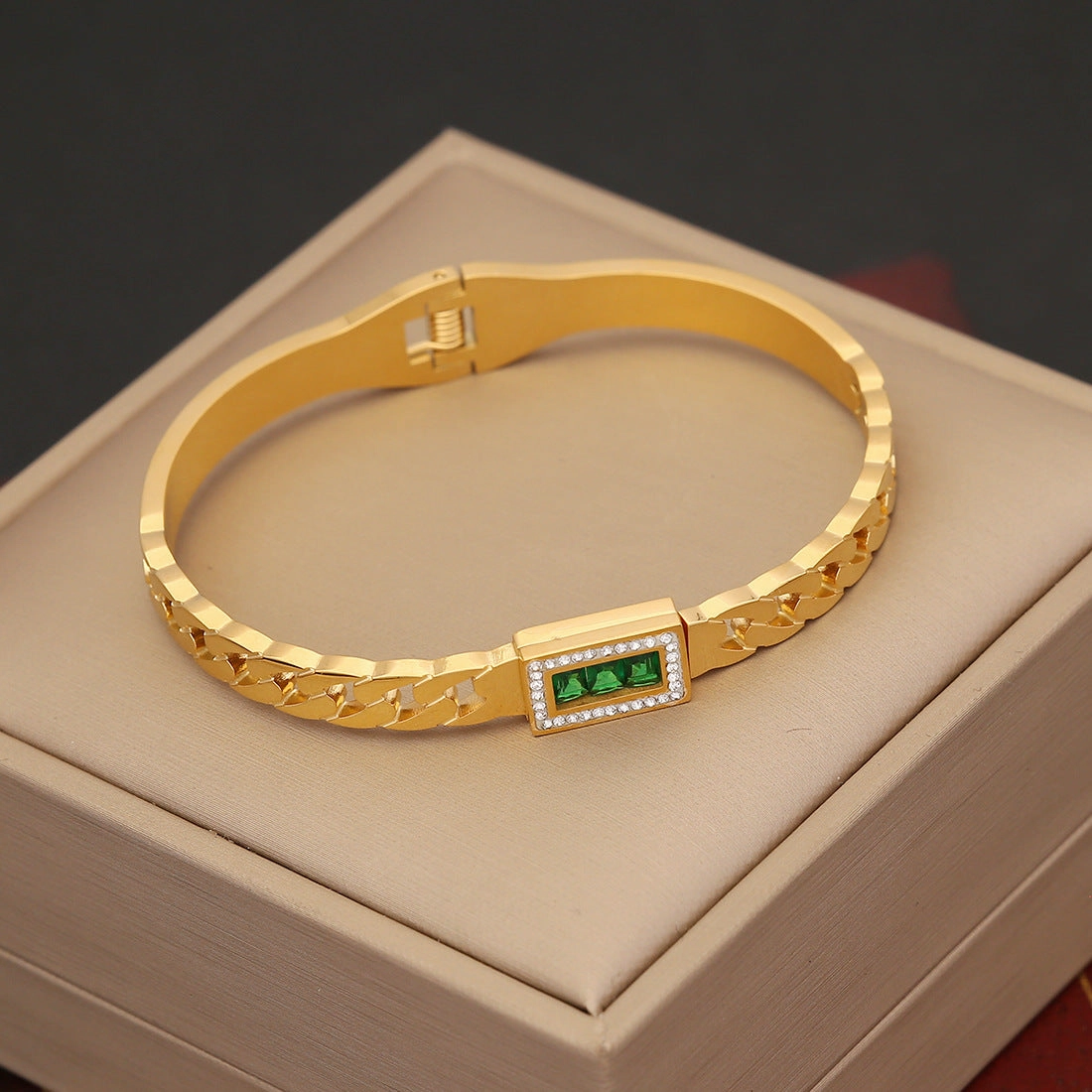 Wholesale Vintage Emerald Stainless Steel Zircon Bracelet