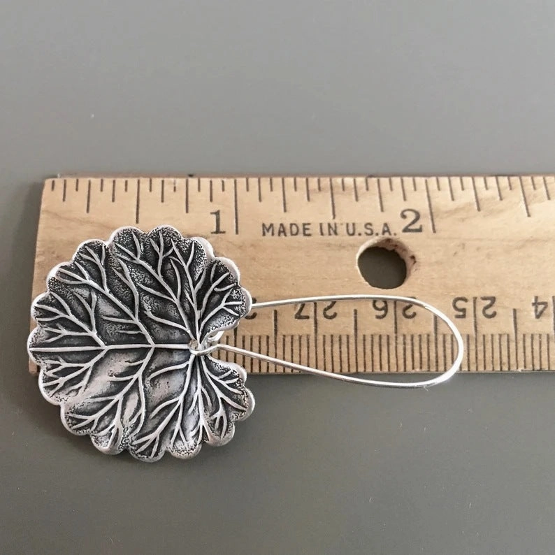 Wholesale Vintage Fashion Leaf Alloy Earrings