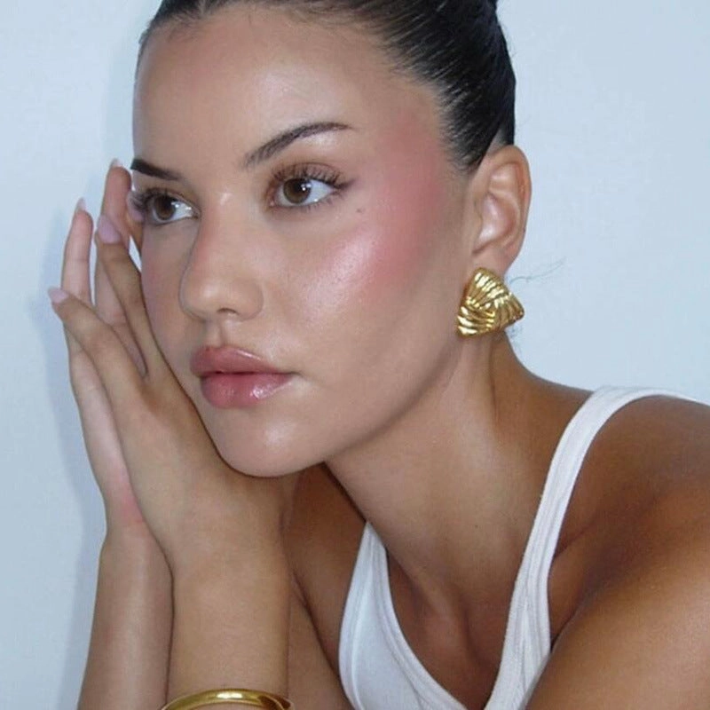 Wholesale Vintage Feather Ruffles Gold Stripe Triangle Earrings
