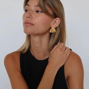 Wholesale Vintage Feather Ruffles Gold Stripe Triangle Earrings