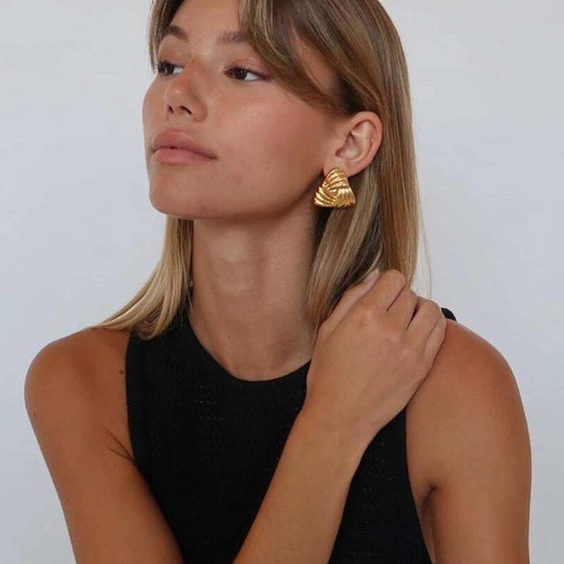 Wholesale Vintage Feather Ruffles Gold Stripe Triangle Earrings