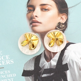 Wholesale Vintage Flower Alloy Ear Studs