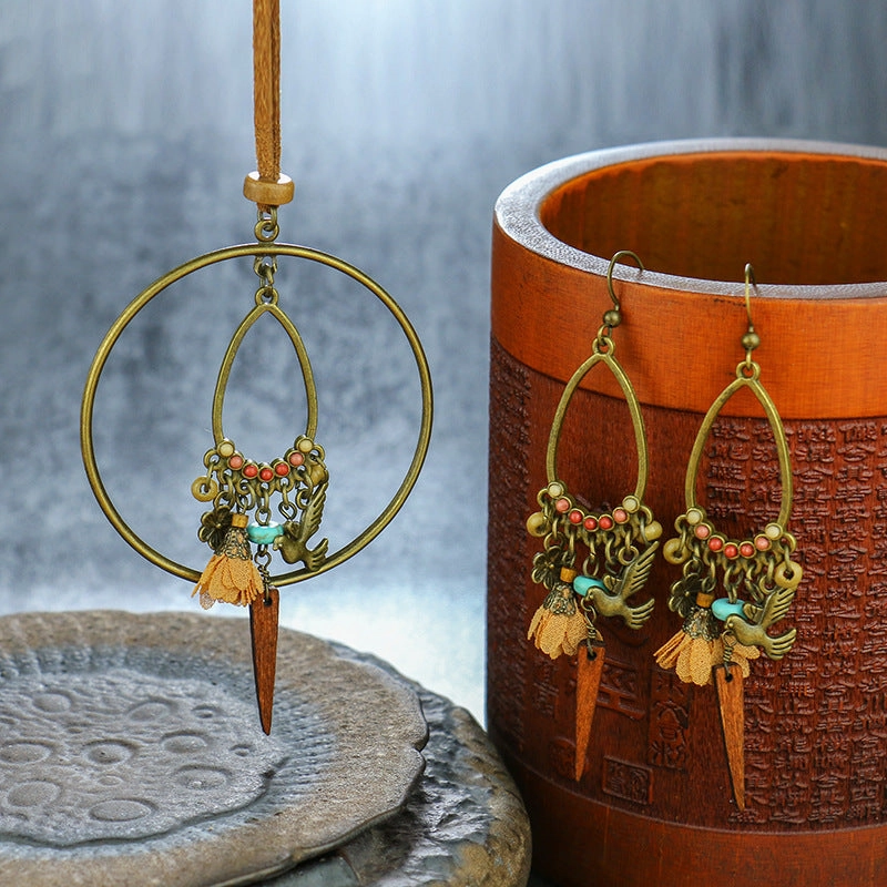 Wholesale Vintage Flower Alloy Earrings Necklaces Set