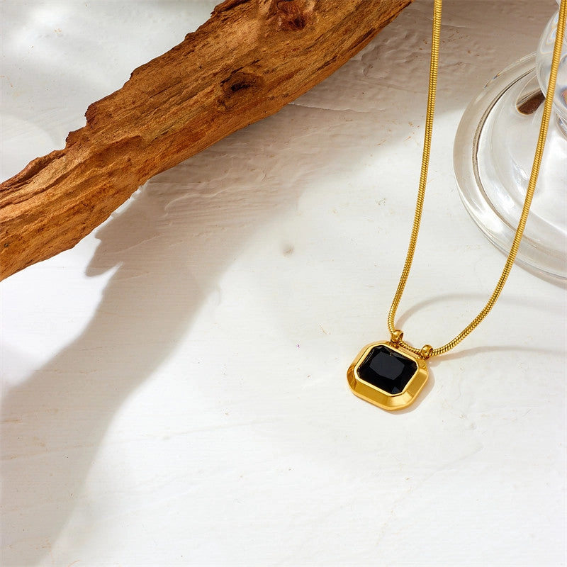 Wholesale Vintage Geometric Zircon Octagon Sugar Cube Clavicle Chain Necklace