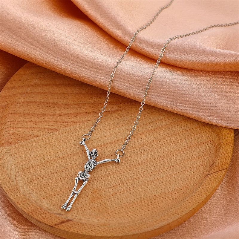 Wholesale Vintage Halloween Skull Pendant Item Gothic Sweater Alloy Necklace