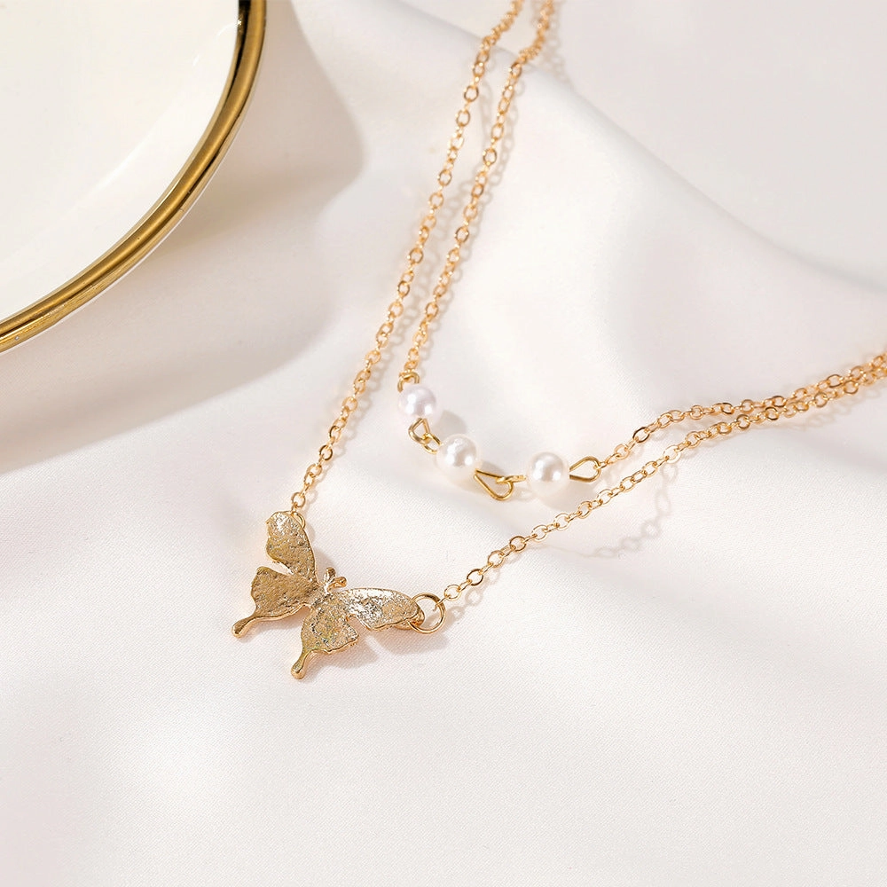 Wholesale Vintage Hollow Alloy Butterfly Necklace Clavicle Chain
