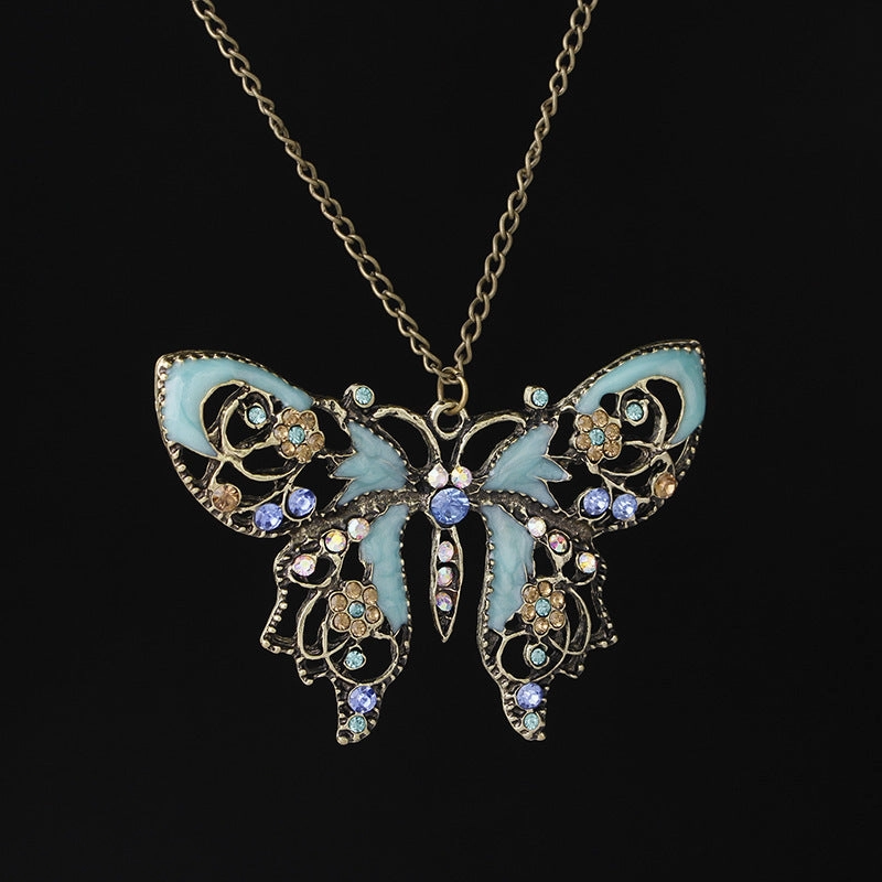 Wholesale Vintage Hollow Oil Dripping Butterfly Alloy Sweater Chain