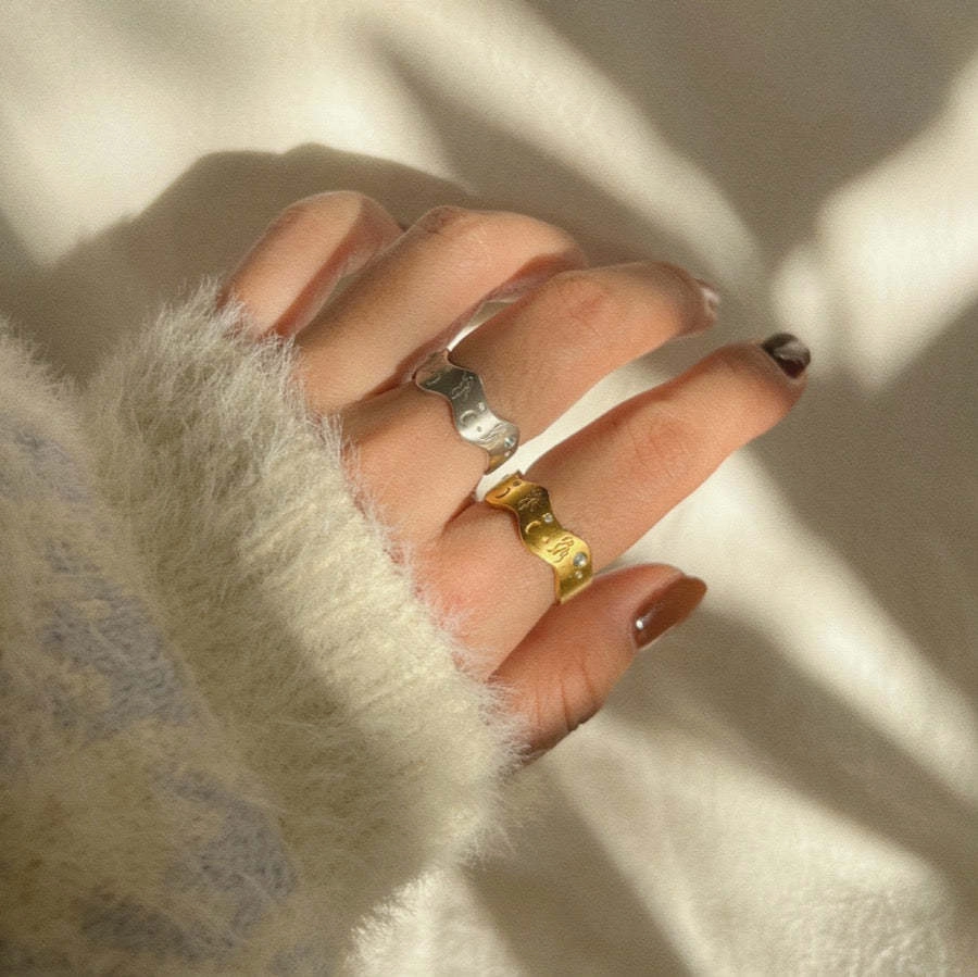 Wholesale Vintage Hollow Open Zircon Inlaid Stainless Steel Ring