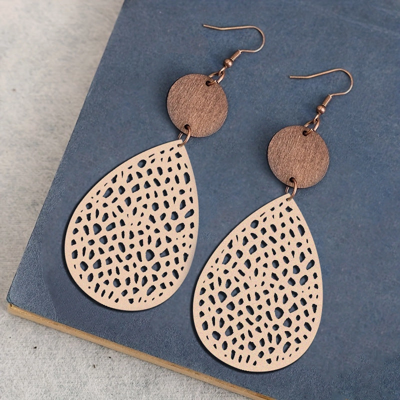 Wholesale Vintage Hollow Spider Web Spliced Wood Chip Leather Earrings
