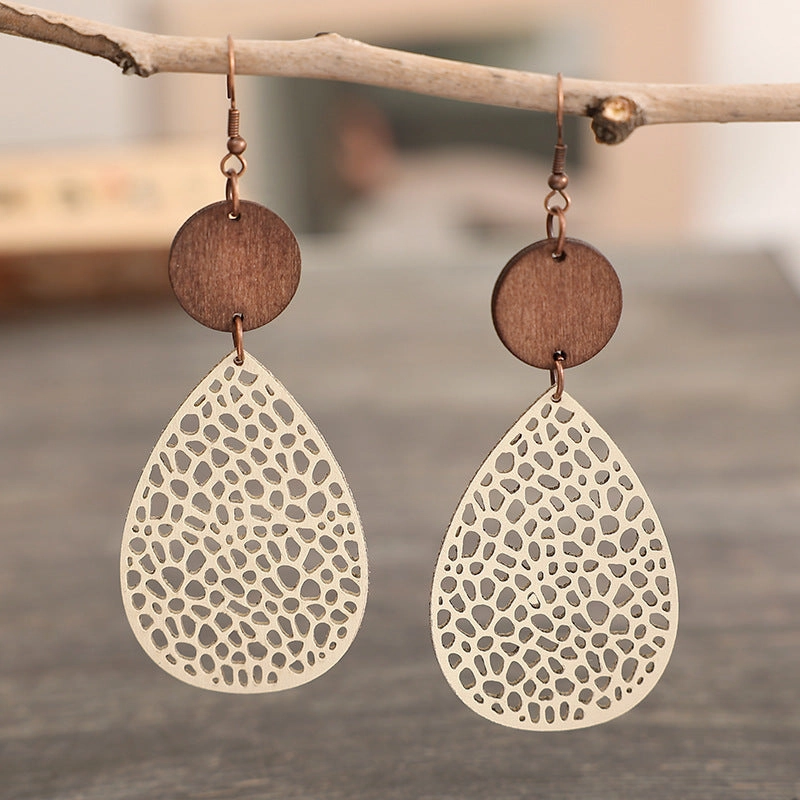 Wholesale Vintage Hollow Spider Web Spliced Wood Chip Leather Earrings