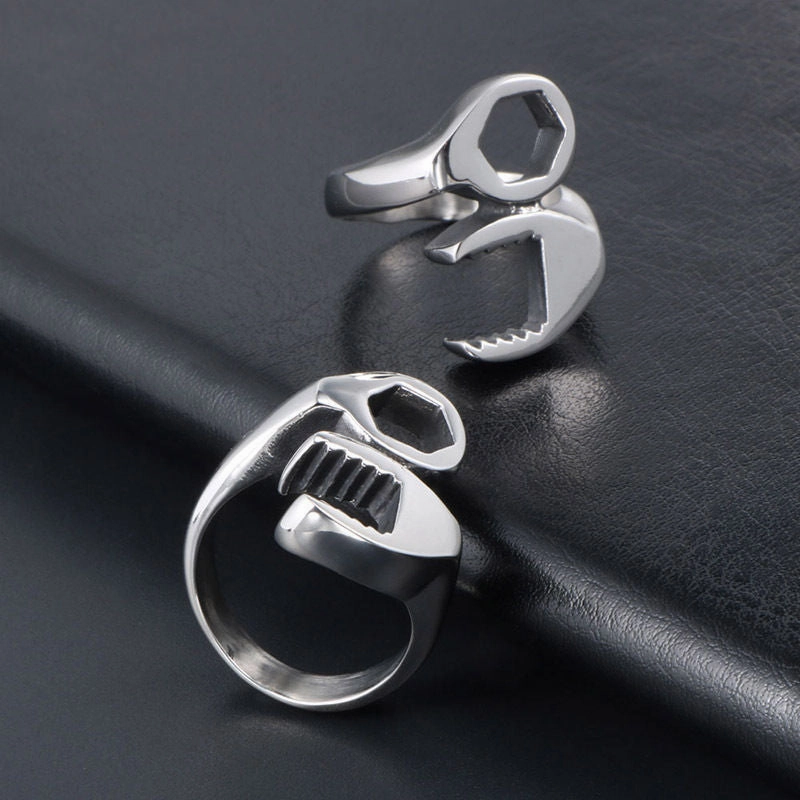Wholesale Vintage Locomotive Wrench Metal Rings