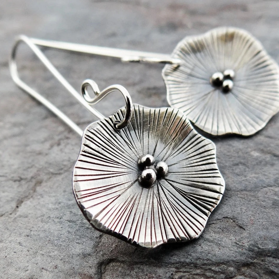 Wholesale Vintage Lotus Leaf Ethnic Alloy Earrings