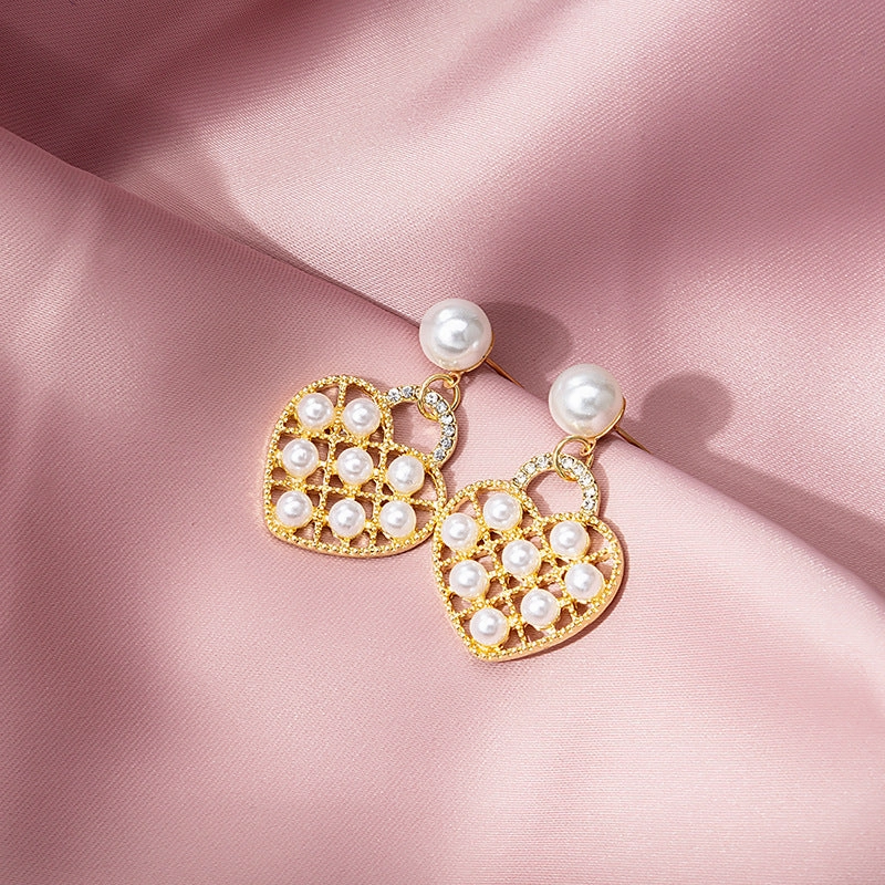 Wholesale Vintage Love Pearl Earrings