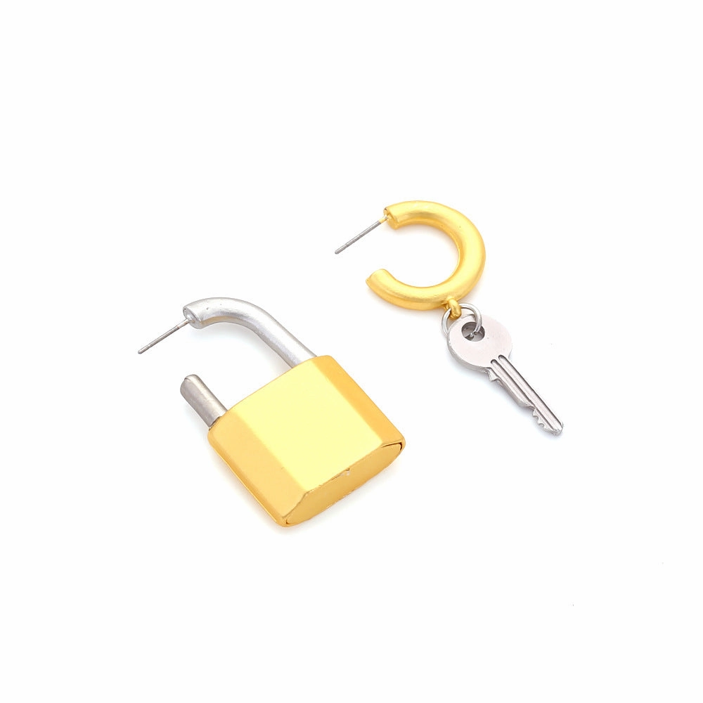 Wholesale Vintage Metal Keylock Geometric Earrings