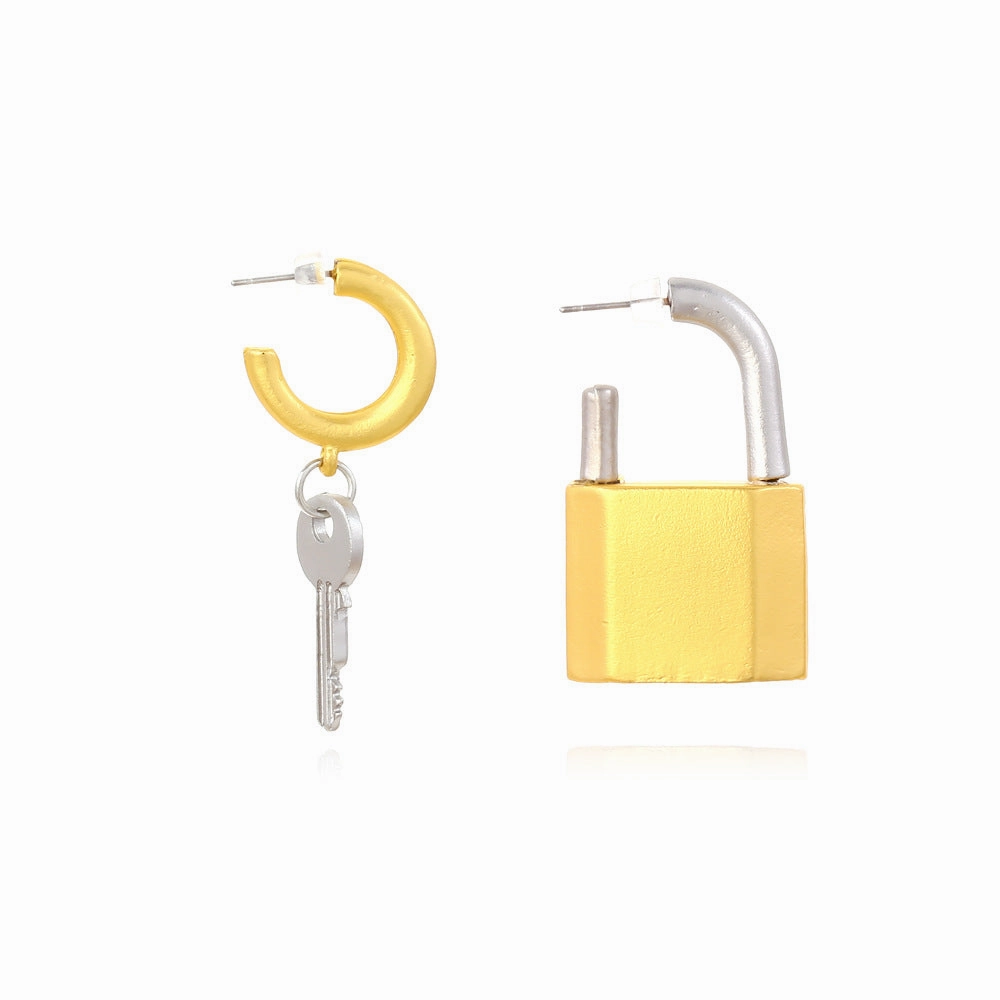 Wholesale Vintage Metal Keylock Geometric Earrings