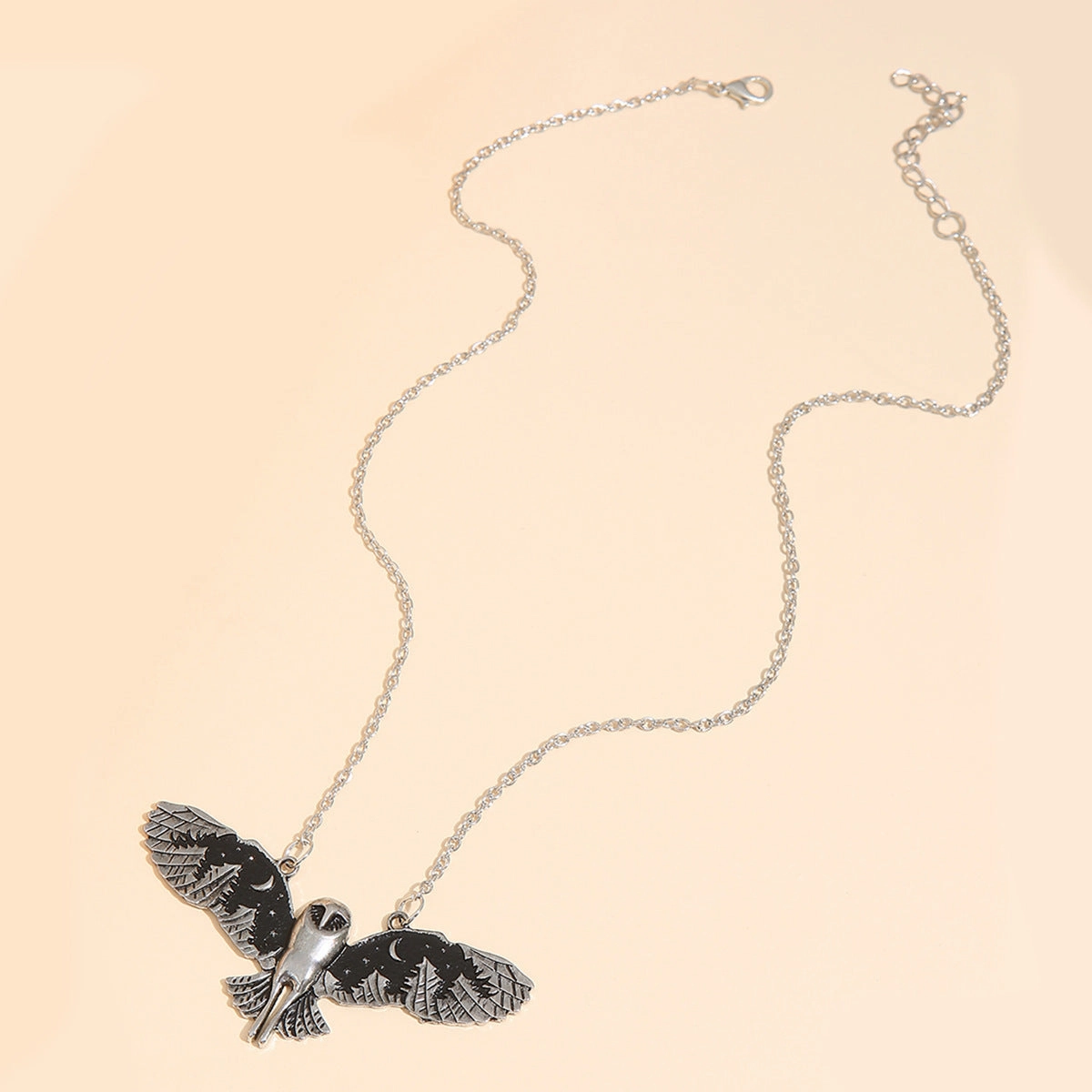 Wholesale Vintage Owl Alloy Necklaces