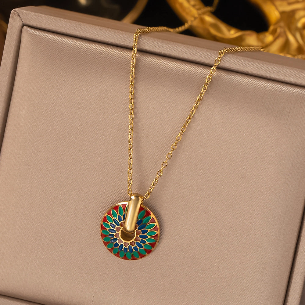 Wholesale Vintage Painted Daisy Pattern High-end Titanium Steel Necklace