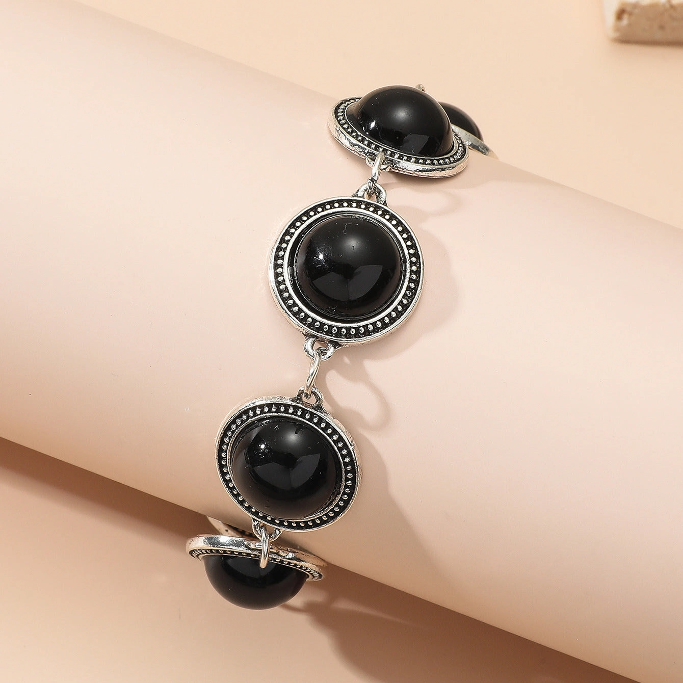 Wholesale Vintage Pearl Alloy Bracelet