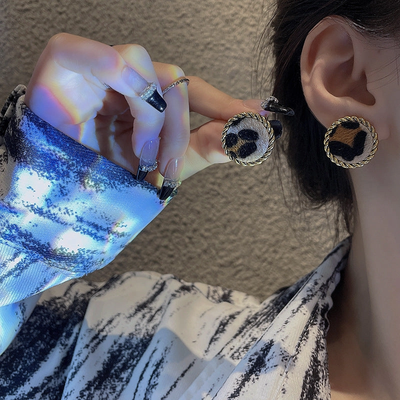 Wholesale Vintage Retro Leopard Print Autumn and Winter Earrings