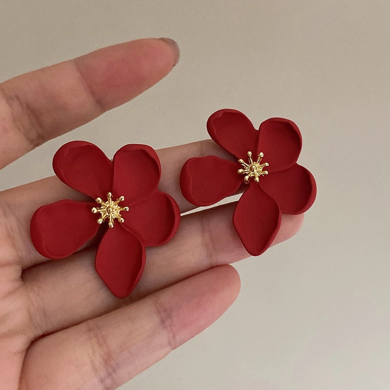 Wholesale Vintage Romantic Flower Metal Earrings