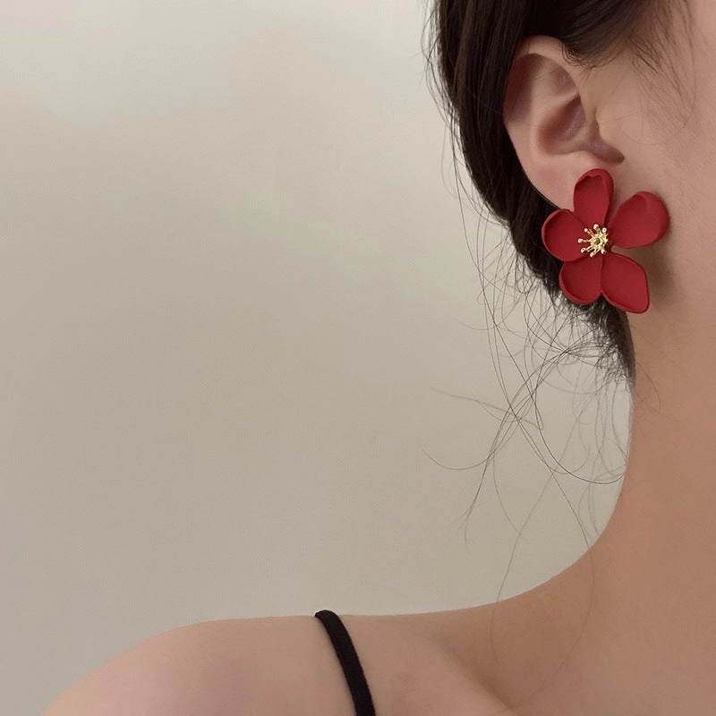 Wholesale Vintage Romantic Flower Metal Earrings