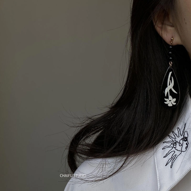 Wholesale Vintage Seashell Figure Acrylic Earrings
