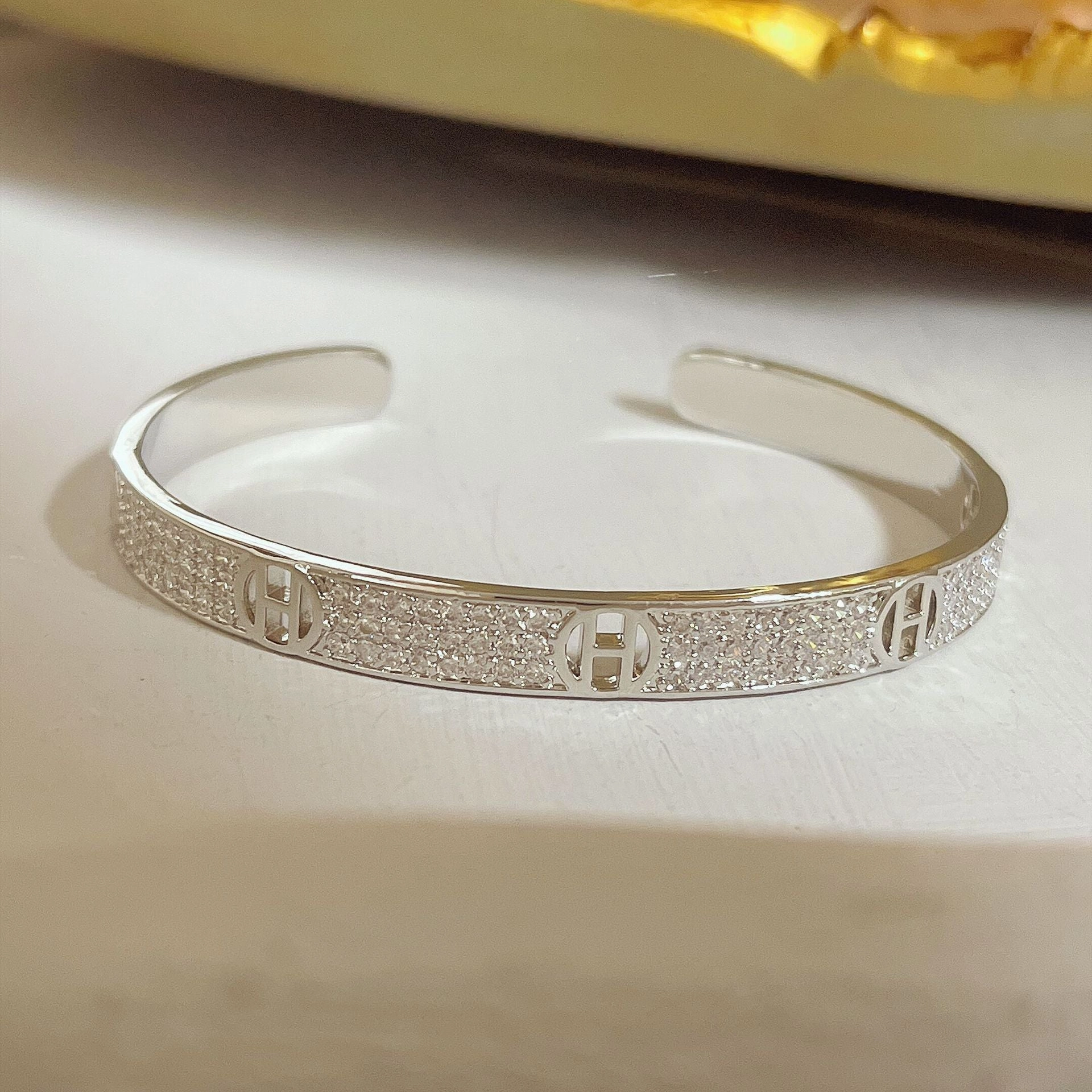 Wholesale Vintage Simplified Letter Metal Bracelet