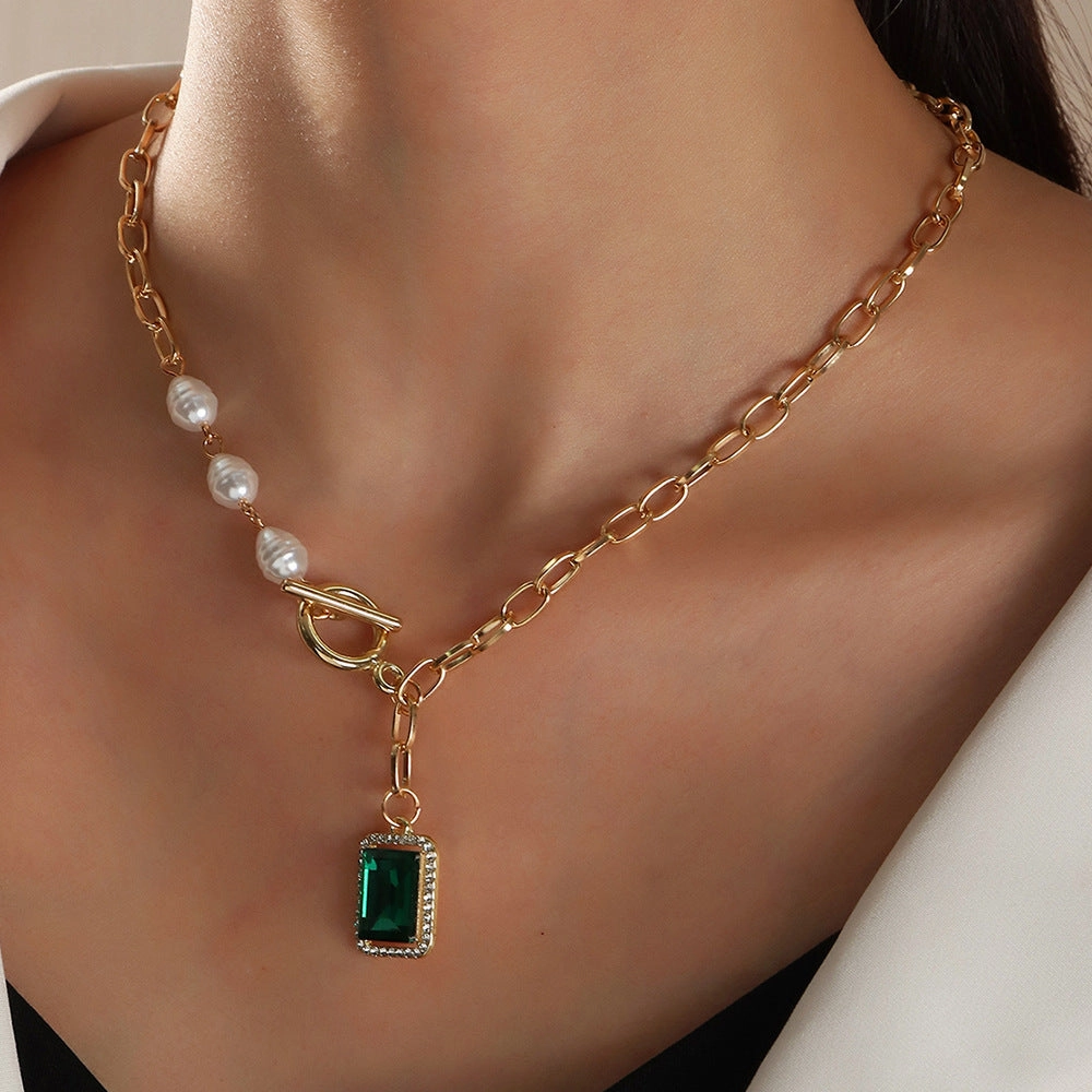 Wholesale Vintage Stitching Pearl Necklace Alloy Pearl