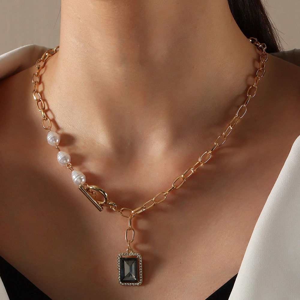 Wholesale Vintage Stitching Pearl Necklace Alloy Pearl