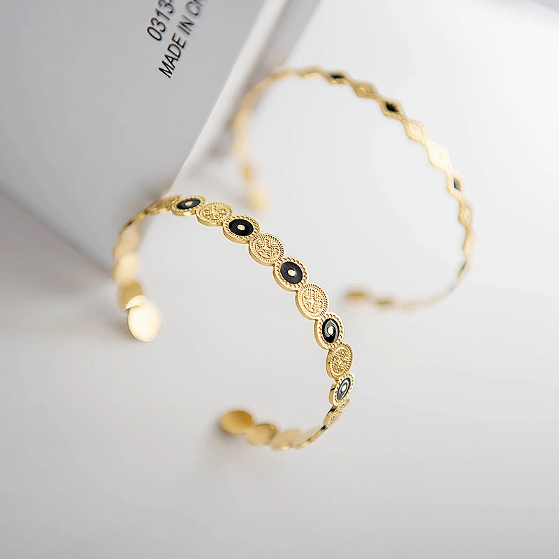 Wholesale Vintage Texture Opening Adjustable Titanium Steel Bracelet