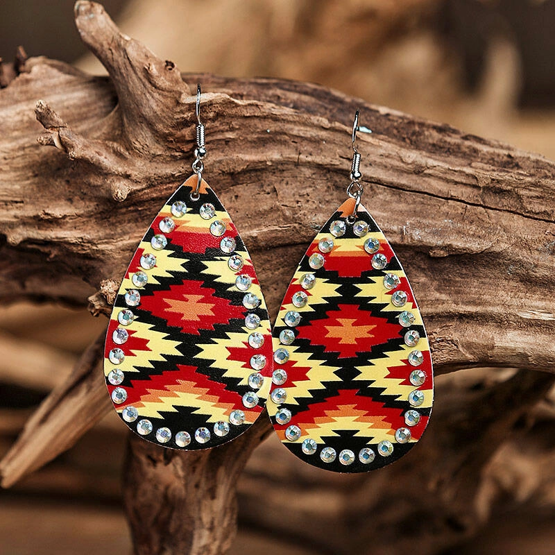 Wholesale Water Droplet Shaped Colored Grain Diamond Inlaid Leather