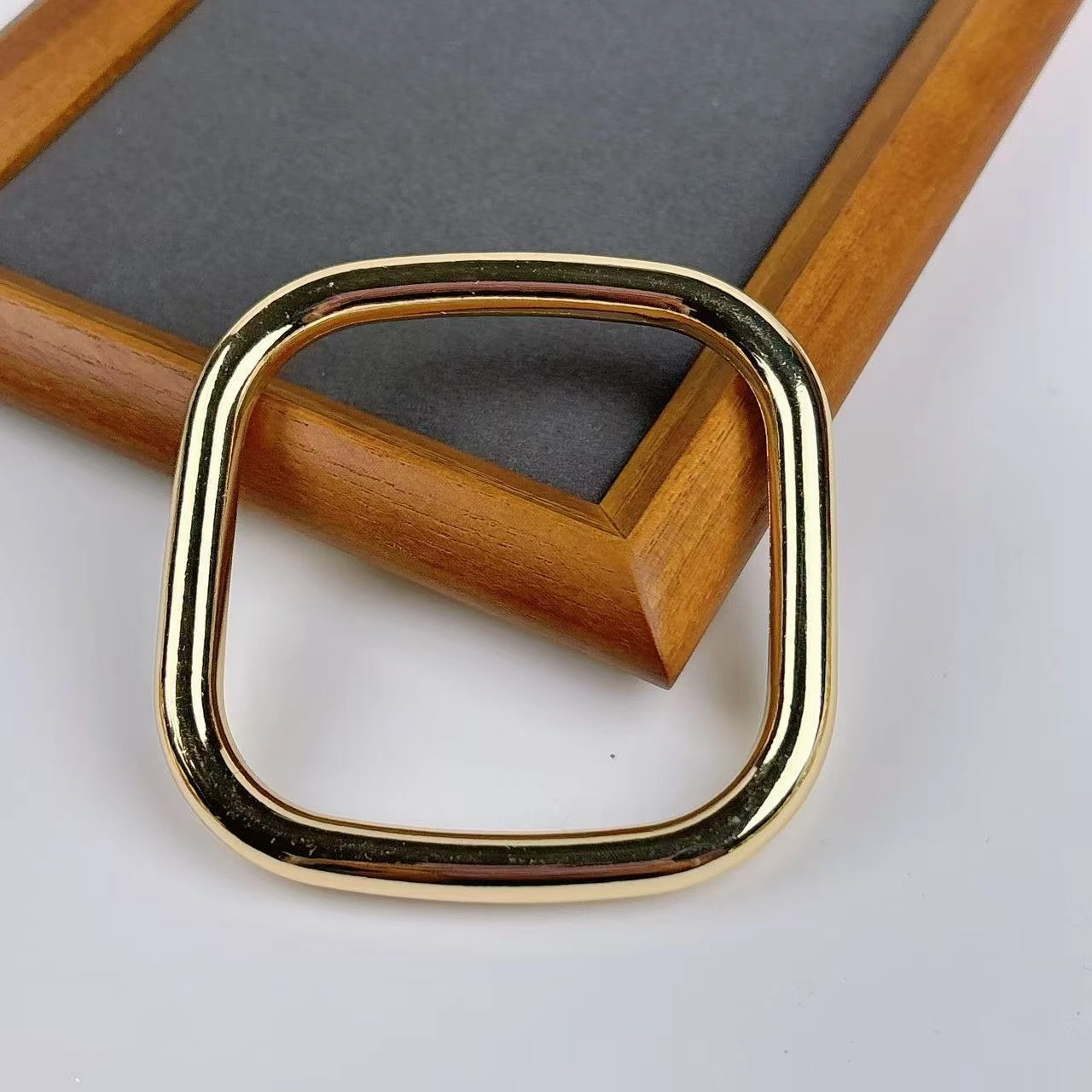 Wholesale Wave Shape Acrylic Open Bracelet