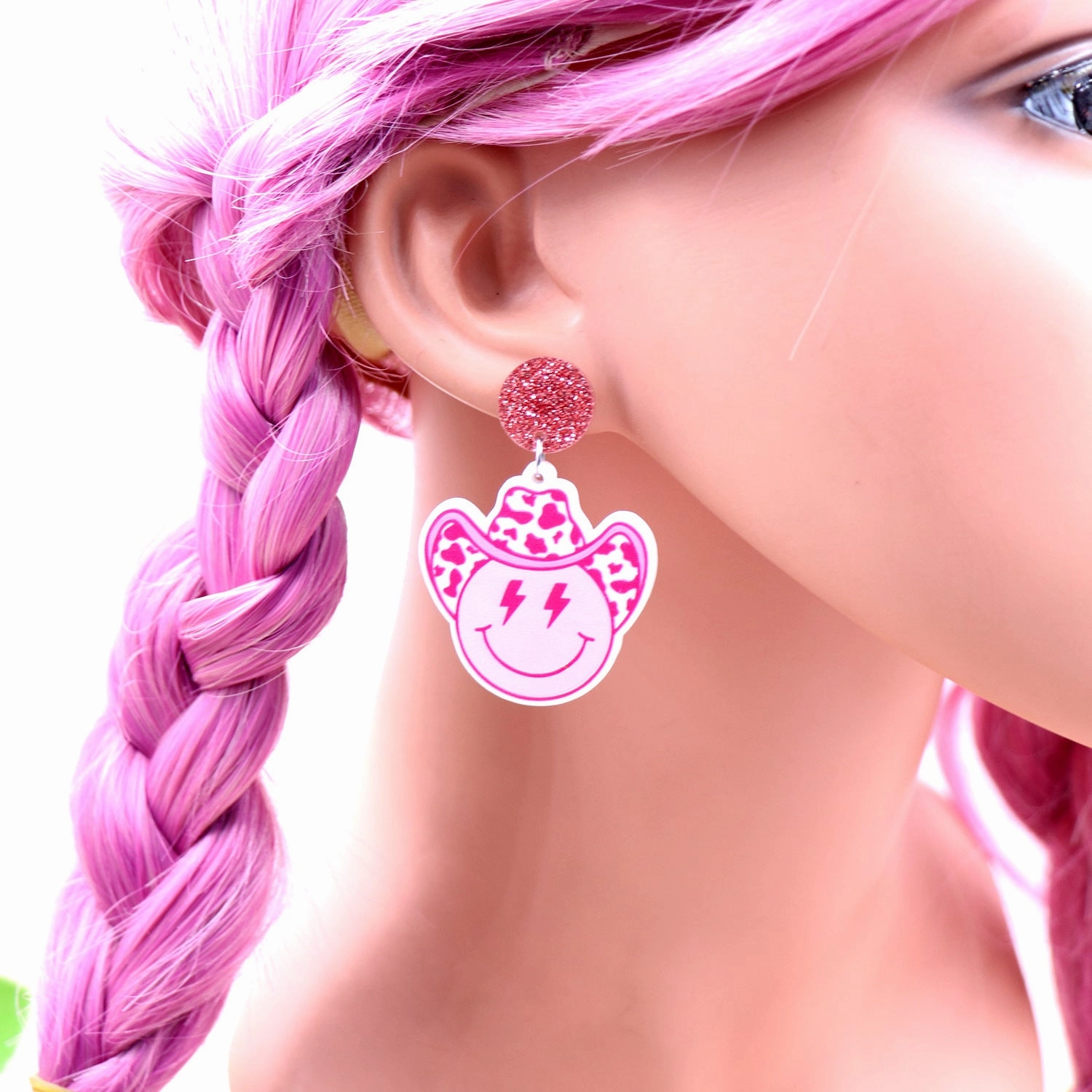 Wholesale Wearing Hat Smiley Acrylic Earrings