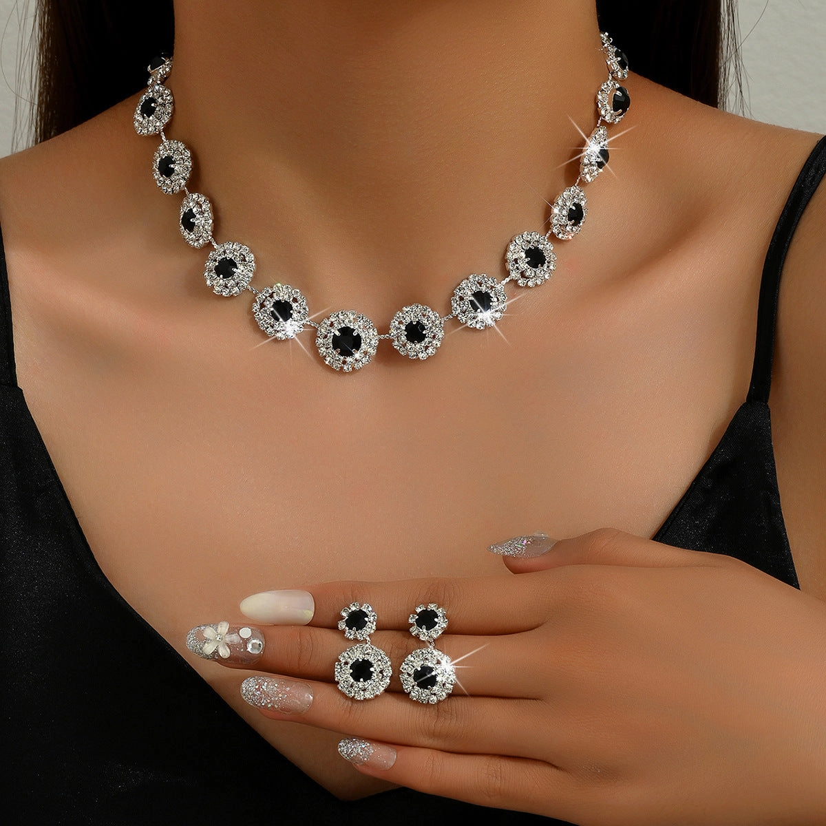 Wholesale Wedding Party Round Rhinestone Necklace Stud Earrings Jewelry Set