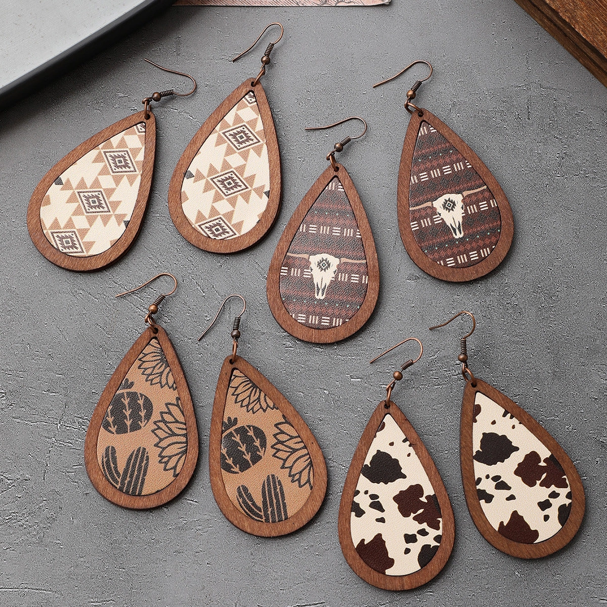 Wholesale Western farm style cowboy cactus bull head retro totem pattern leather wood earrings