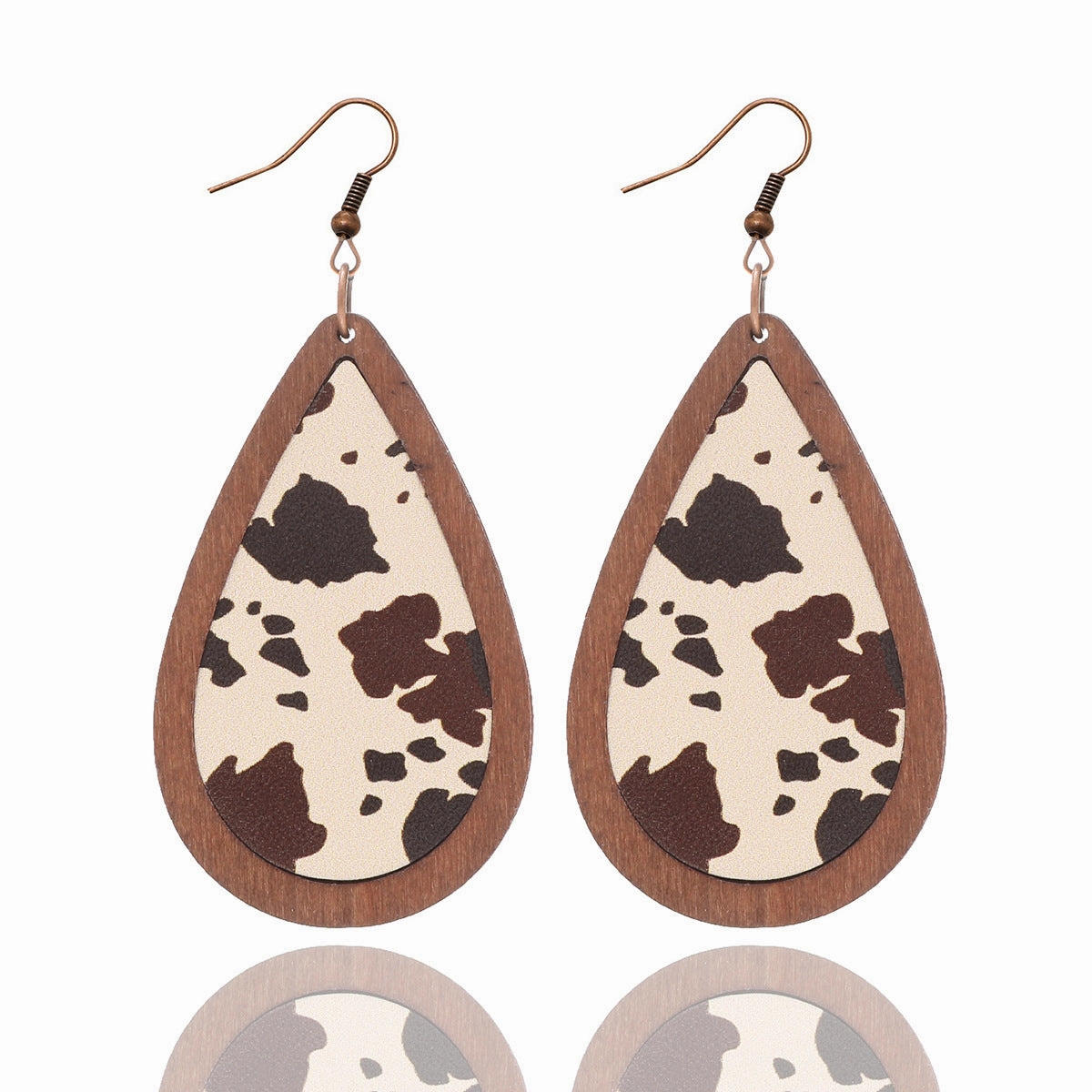 Wholesale Western farm style cowboy cactus bull head retro totem pattern leather wood earrings
