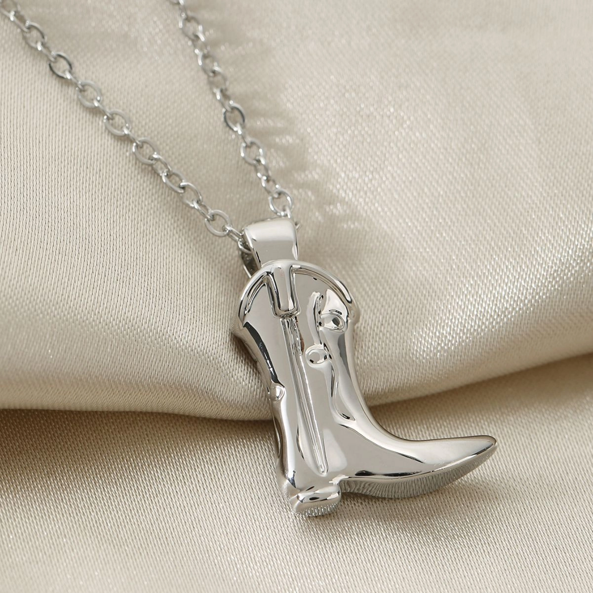 Wholesale Western Style Cowboy Boots Vintage Necklace Clavicle Chain
