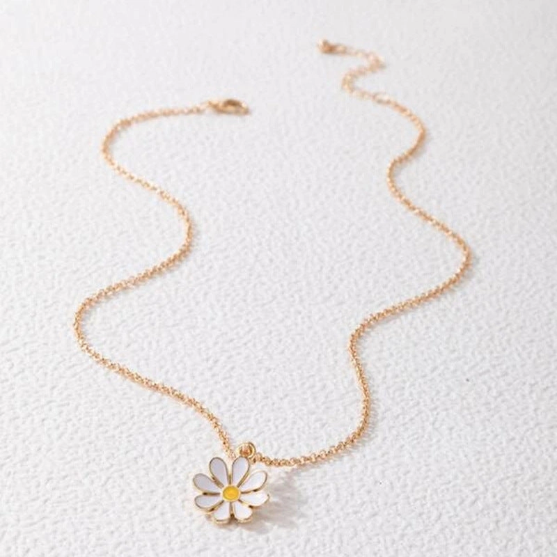 Wholesale White Drip Flower Alloy Necklaces