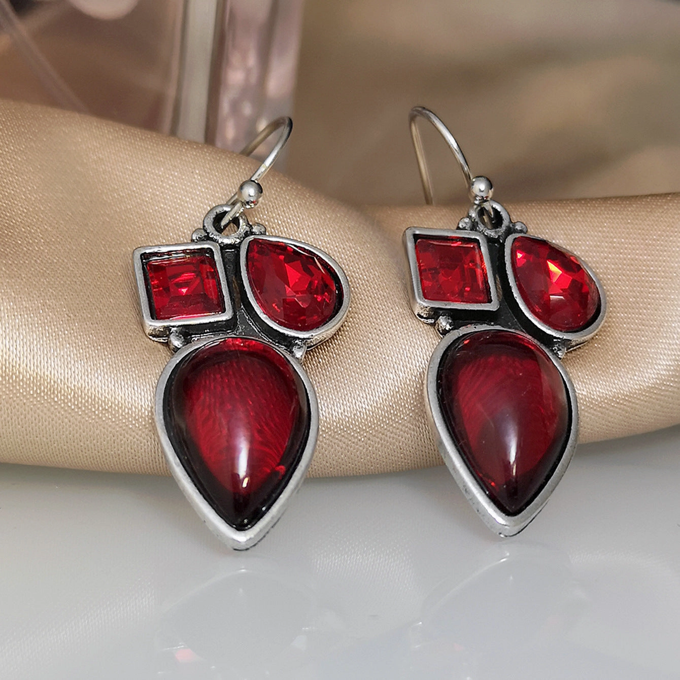 Wholesale wine red candy crystal gemstone alloy Earrings