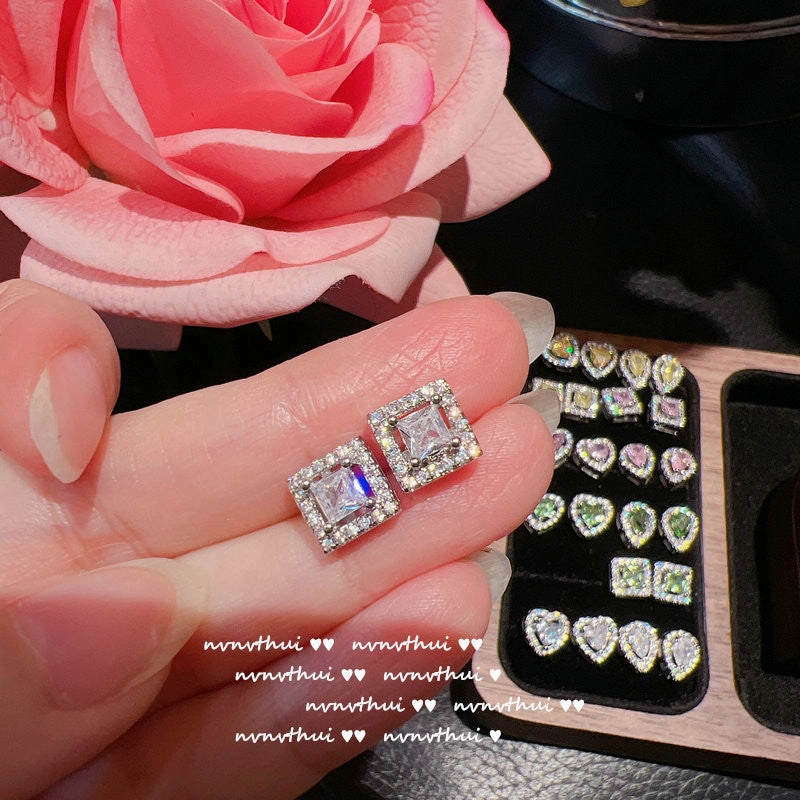 Wholesale Yellow Heart Gemstone 18K Earrings Zircon