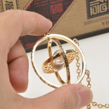 Wholesale Zinc Alloy Hourglass Vintage Necklace Sweater Chain