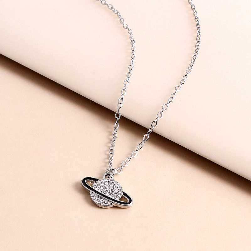 Wholesale Zinc Alloy Saturn Diamond Pendant Necklace