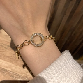 Wholesale Zircon Circle Medal Alloy Bracelet