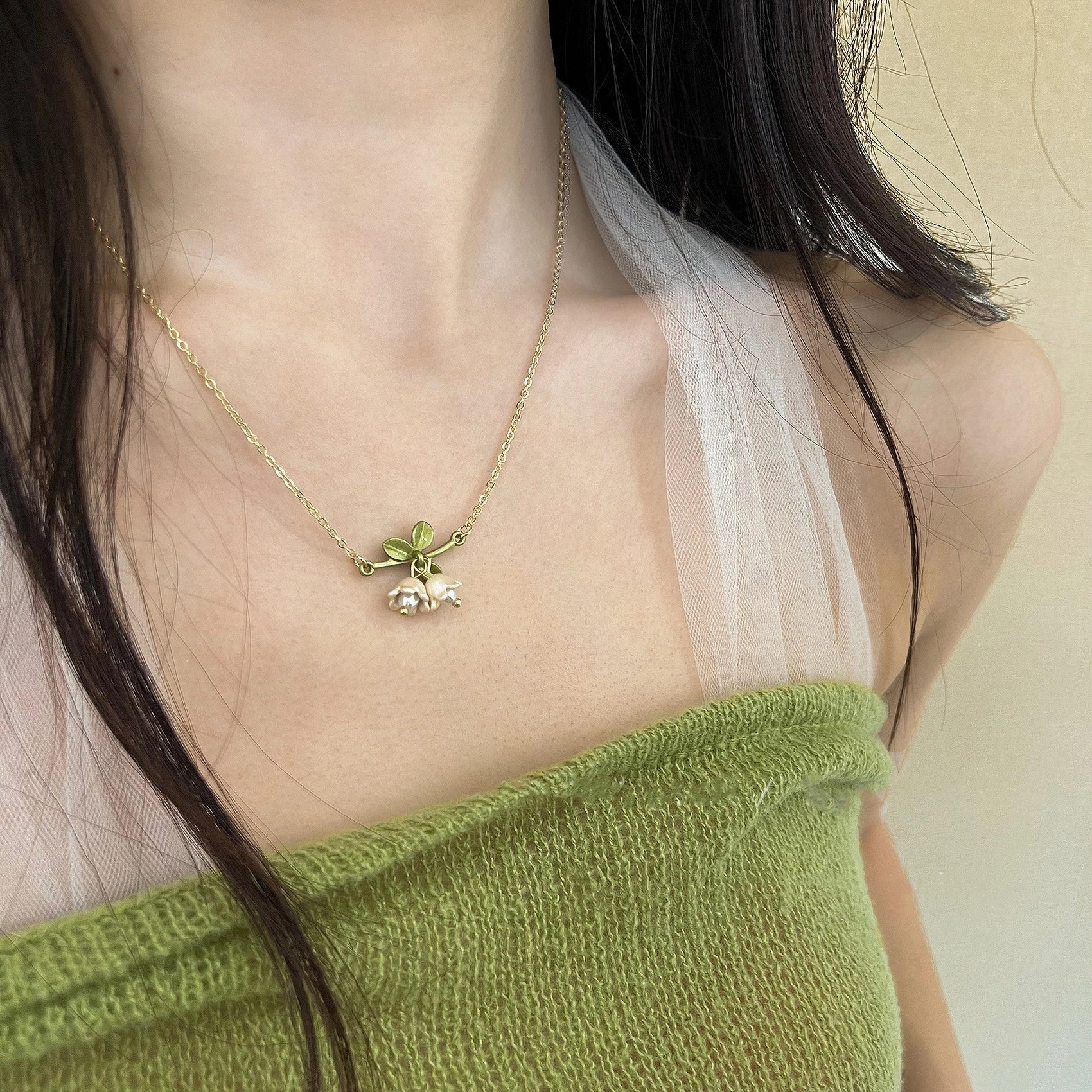 Wholesale Zircon Drop Necklace Clavicle Chain